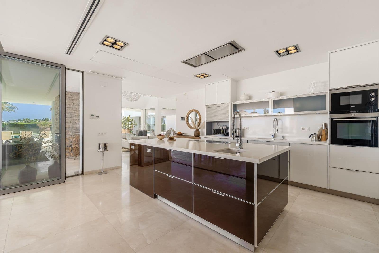 7 bedroom Villa for sale in Marbella with pool garage - € 7,950,000 (Ref: 9138395)