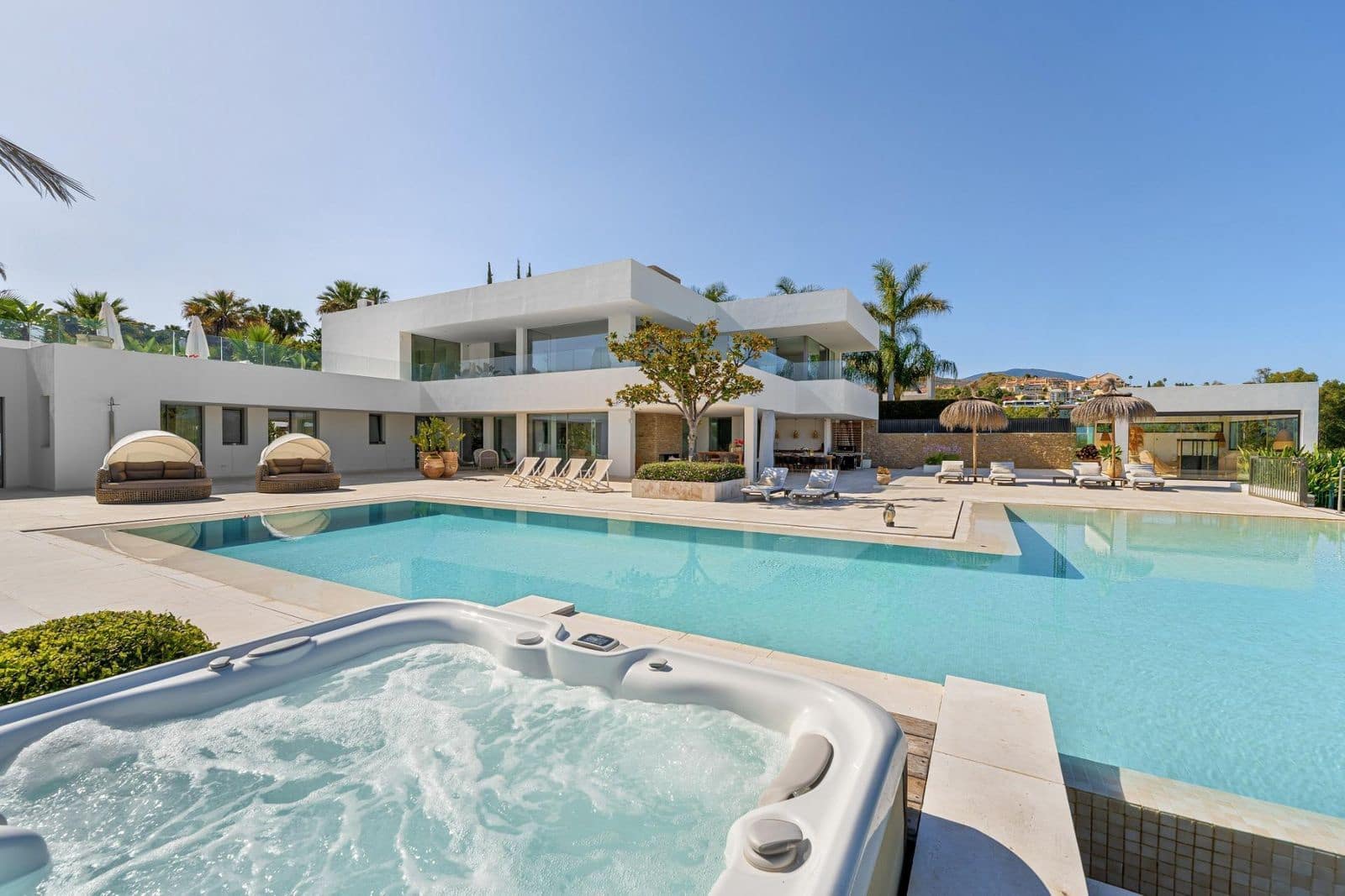 7 bedroom Villa for sale in Marbella with pool garage - € 7,950,000 (Ref: 9138395)