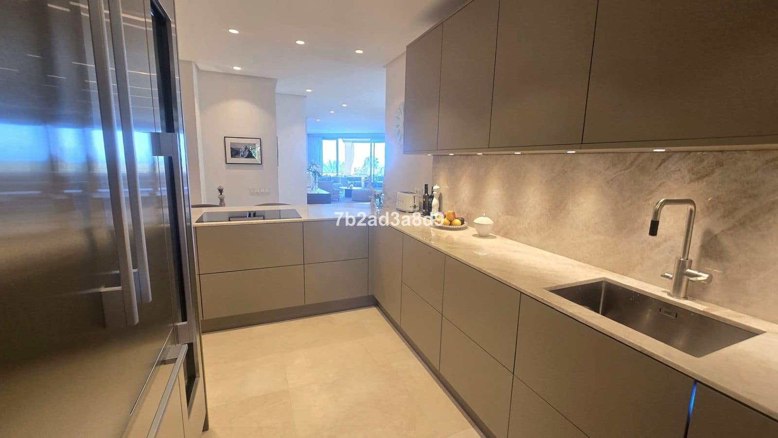 2 bedroom Penthouse for sale in Golden Mile with pool - € 2,095,000 (Ref: 9227938)