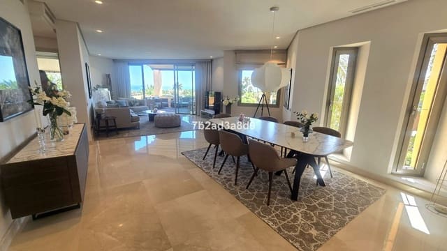 2 soveværelse Penthouse til salg i Golden Mile, Marbella med swimmingpool - € 2.095.000 (Ref: 9227938)