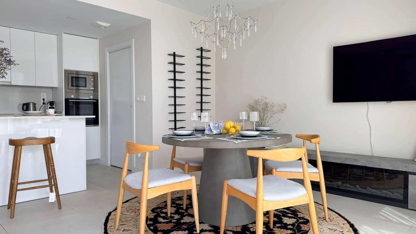 3 Zimmer Apartment zu verkaufen in Estepona mit Garage - 695.000 € (Ref: 9227949)