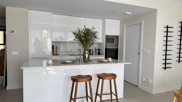 3 Zimmer Apartment zu verkaufen in Estepona mit Garage - 695.000 € (Ref: 9227949)