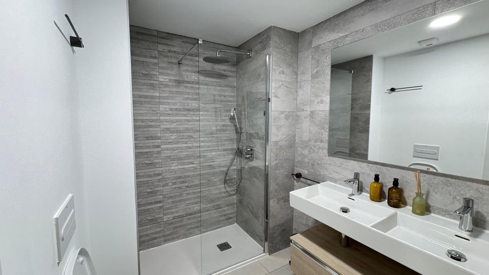 3 Zimmer Apartment zu verkaufen in Estepona mit Garage - 695.000 € (Ref: 9227949)