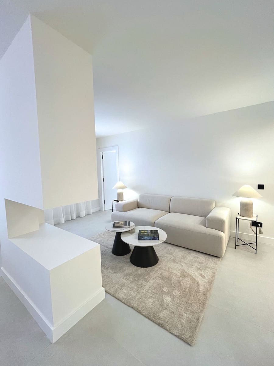 3 bedroom Apartment for sale in Nueva Andalucia - € 849,000 (Ref: 9227950)