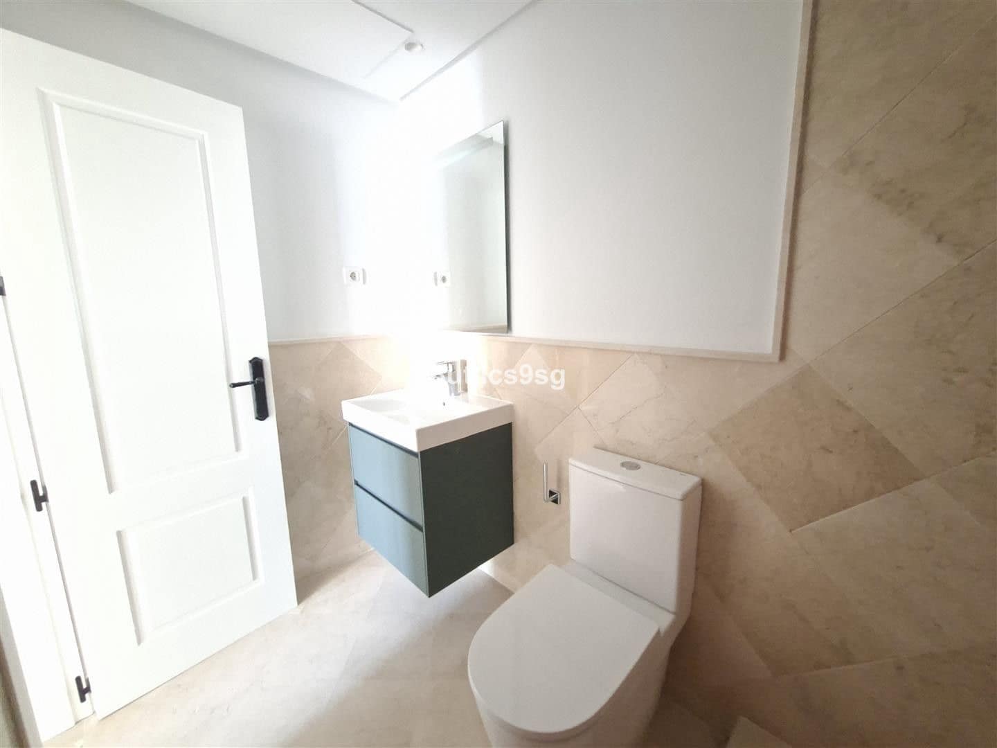 2 makuuhuone Huoneisto myytävänä paikassa Aloha Golf - 677 000 € (Ref: 9262120)