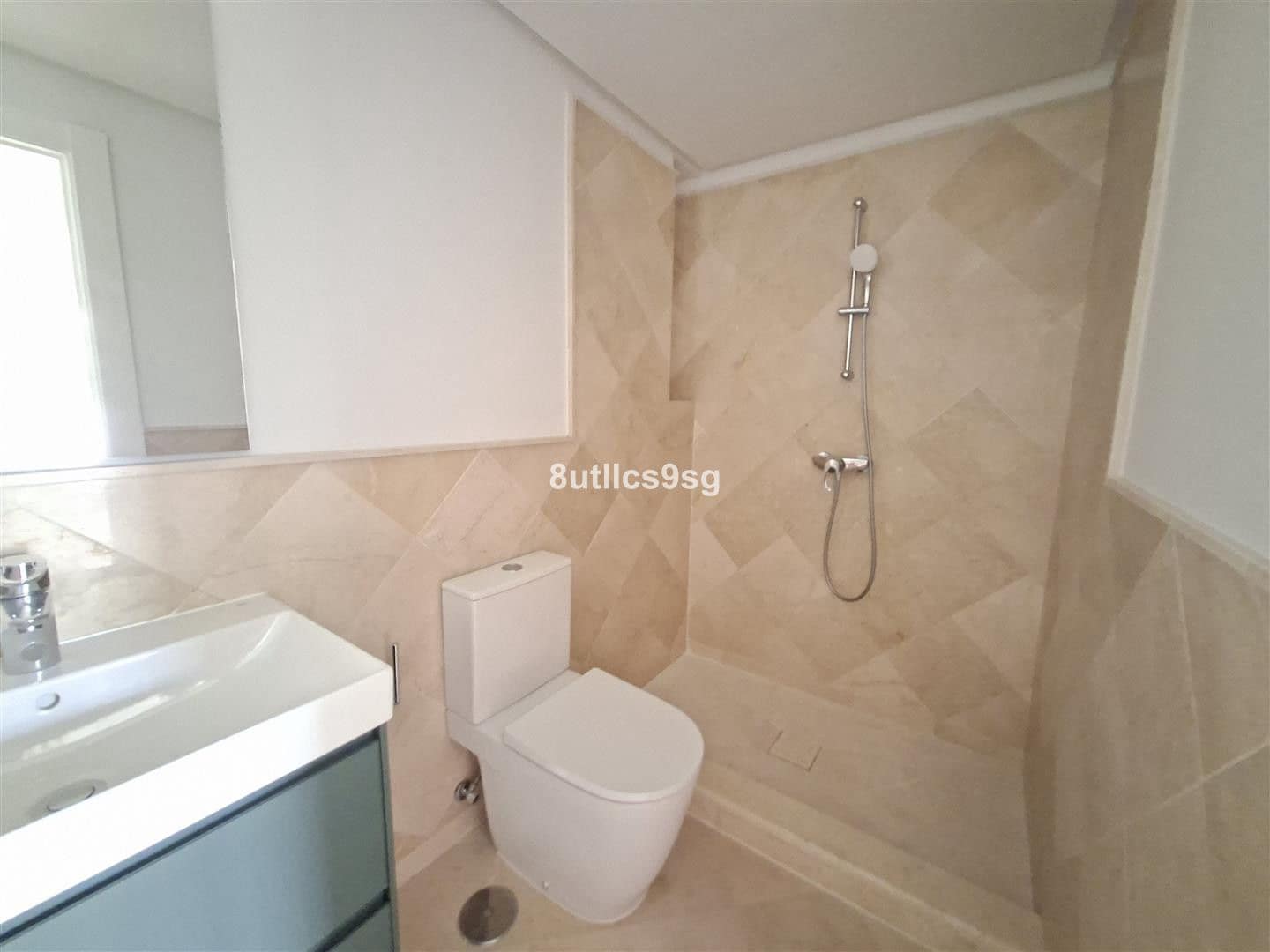 2 makuuhuone Huoneisto myytävänä paikassa Aloha Golf - 677 000 € (Ref: 9262120)