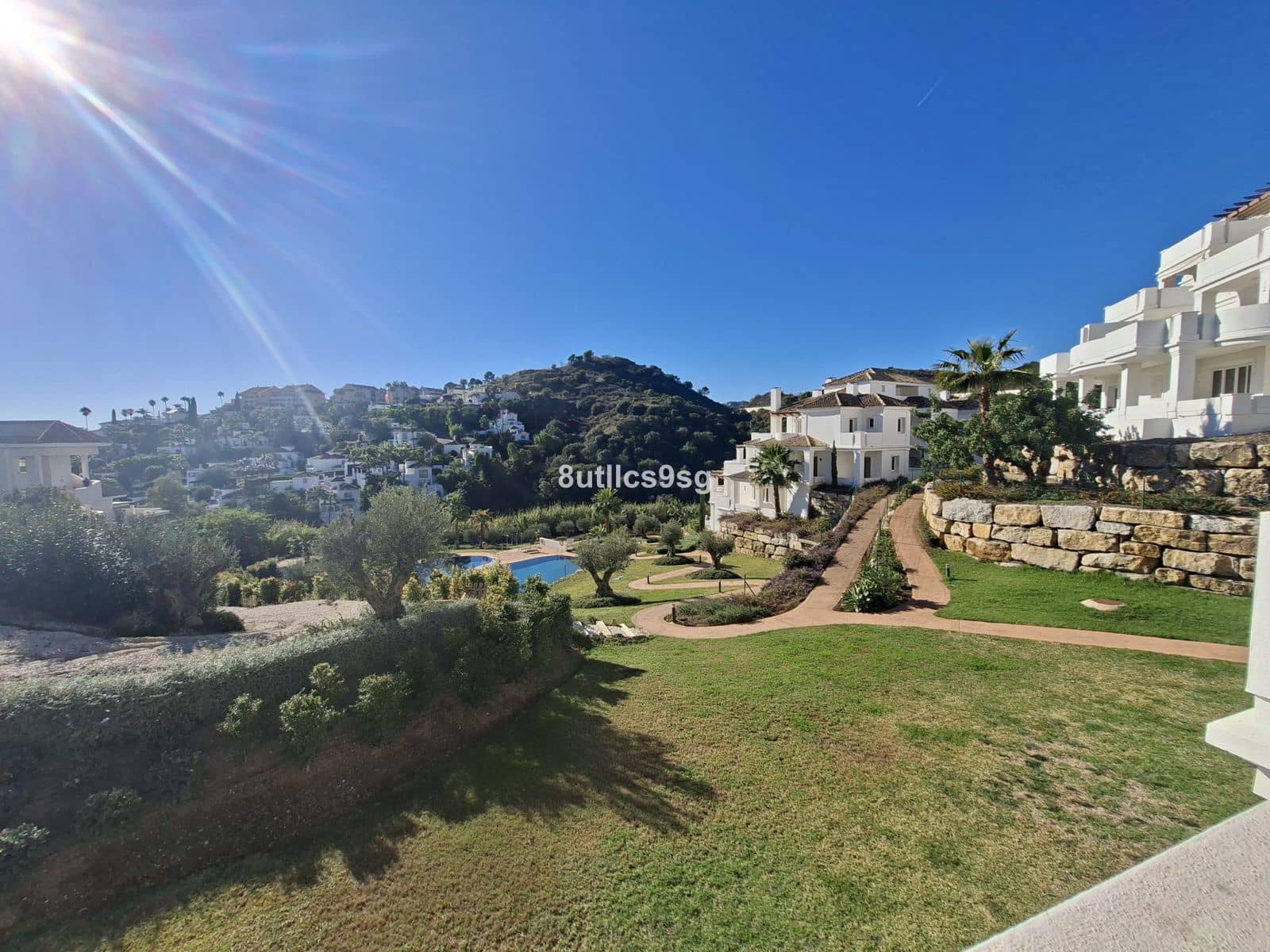 2 makuuhuone Huoneisto myytävänä paikassa Aloha Golf - 677 000 € (Ref: 9262120)