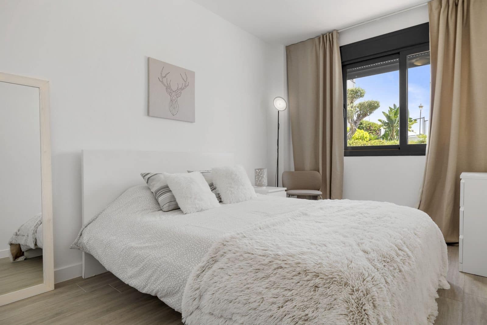 3 makuuhuone Huoneisto myytävänä paikassa Cabopino - 995 000 € (Ref: 9382097)