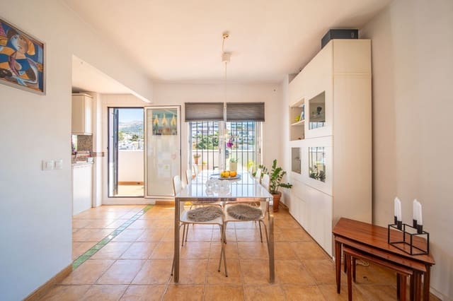 3 soveværelse Semi-Rækkehus til salg i Fuengirola med swimmingpool - € 499.000 (Ref: 9382098)