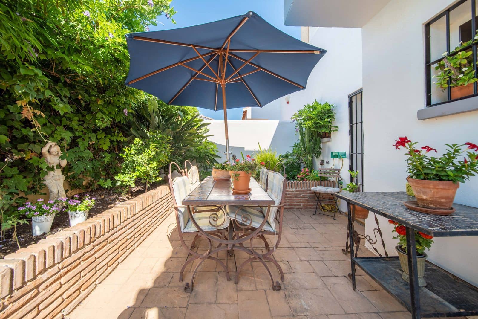 3 quarto Moradia Geminada para venda em Fuengirola com piscina - 499 000 € (Ref: 9382098)