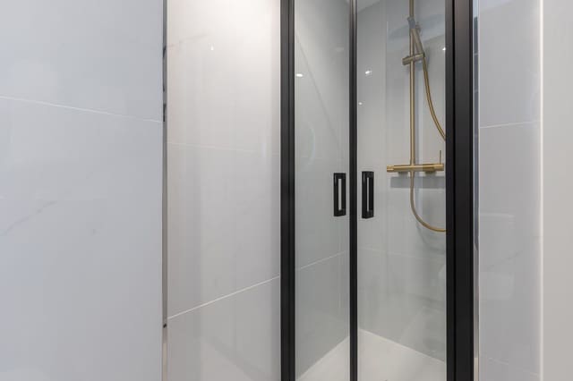 2 Zimmer Penthouse zu verkaufen in Marbella - 629.000 € (Ref: 9382099)