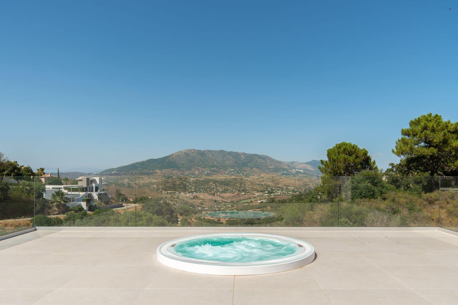 3 soverom Villa til salgs i La Mairena med svømmebasseng - € 2 400 000 (Ref: 9382101)