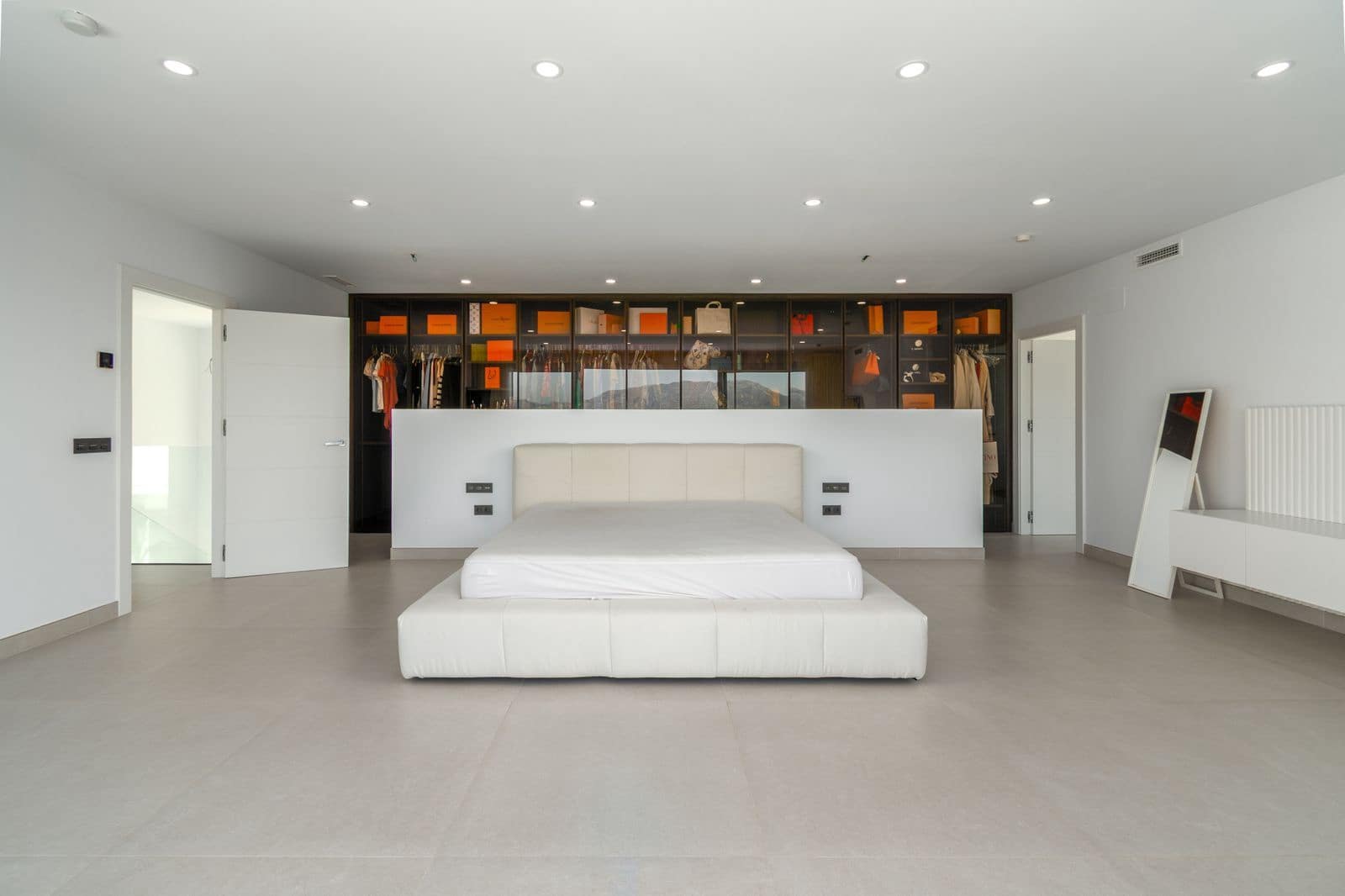 3 soverom Villa til salgs i La Mairena med svømmebasseng - € 2 400 000 (Ref: 9382101)