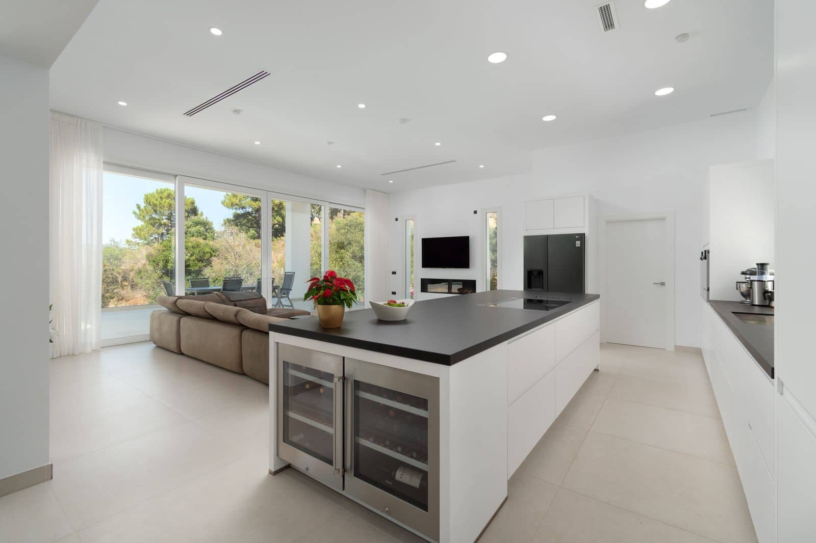 3 soverom Villa til salgs i La Mairena med svømmebasseng - € 2 400 000 (Ref: 9382101)