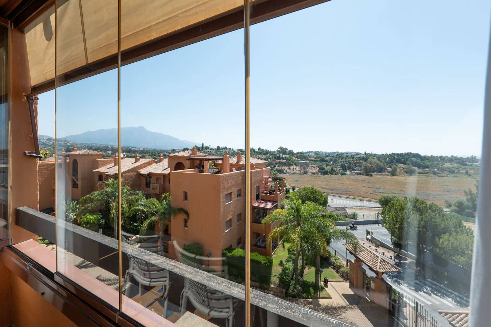 2 Zimmer Apartment zu verkaufen in Benahavis - 420.000 € (Ref: 9382102)