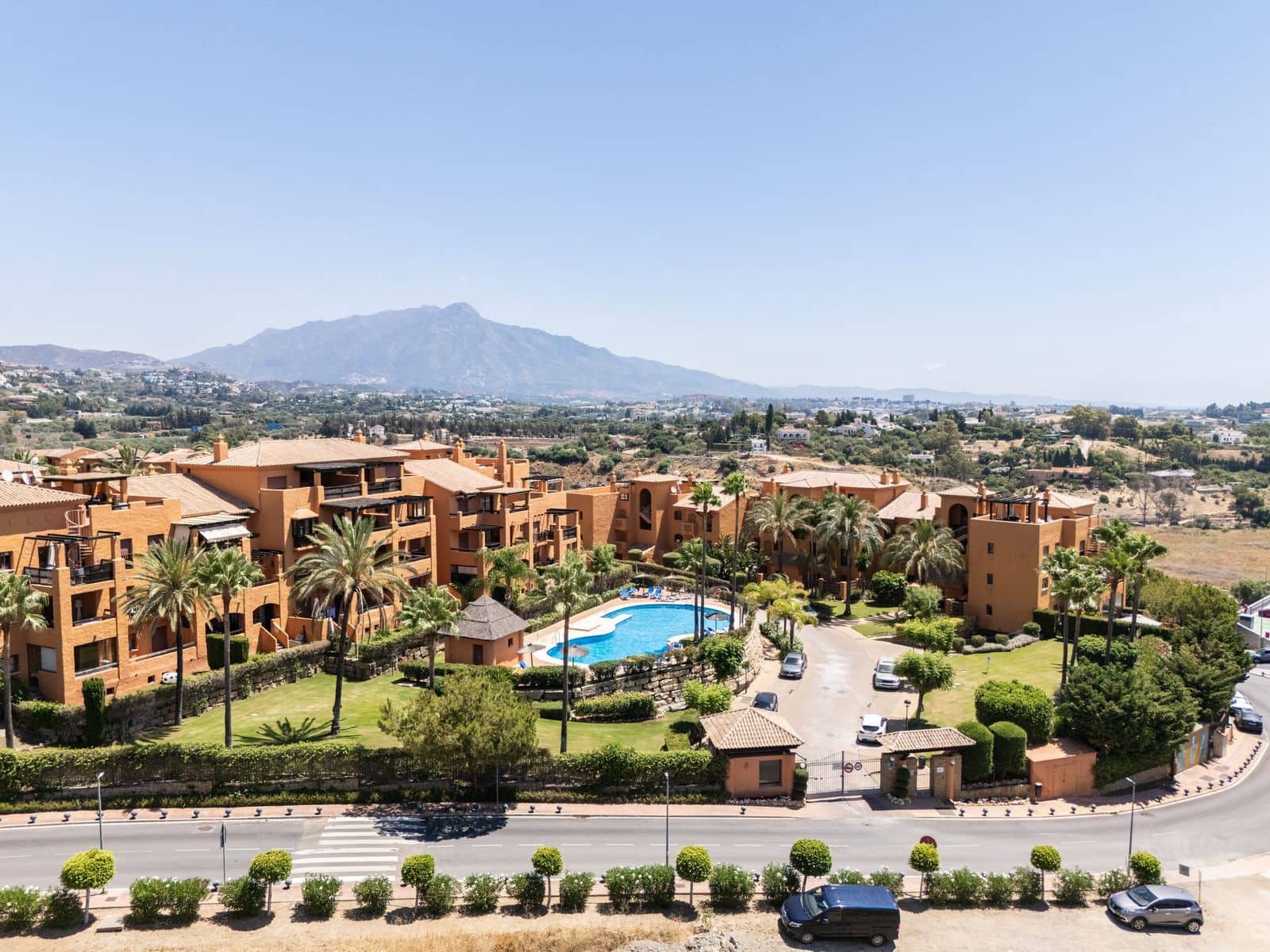 2 Zimmer Apartment zu verkaufen in Benahavis - 420.000 € (Ref: 9382102)