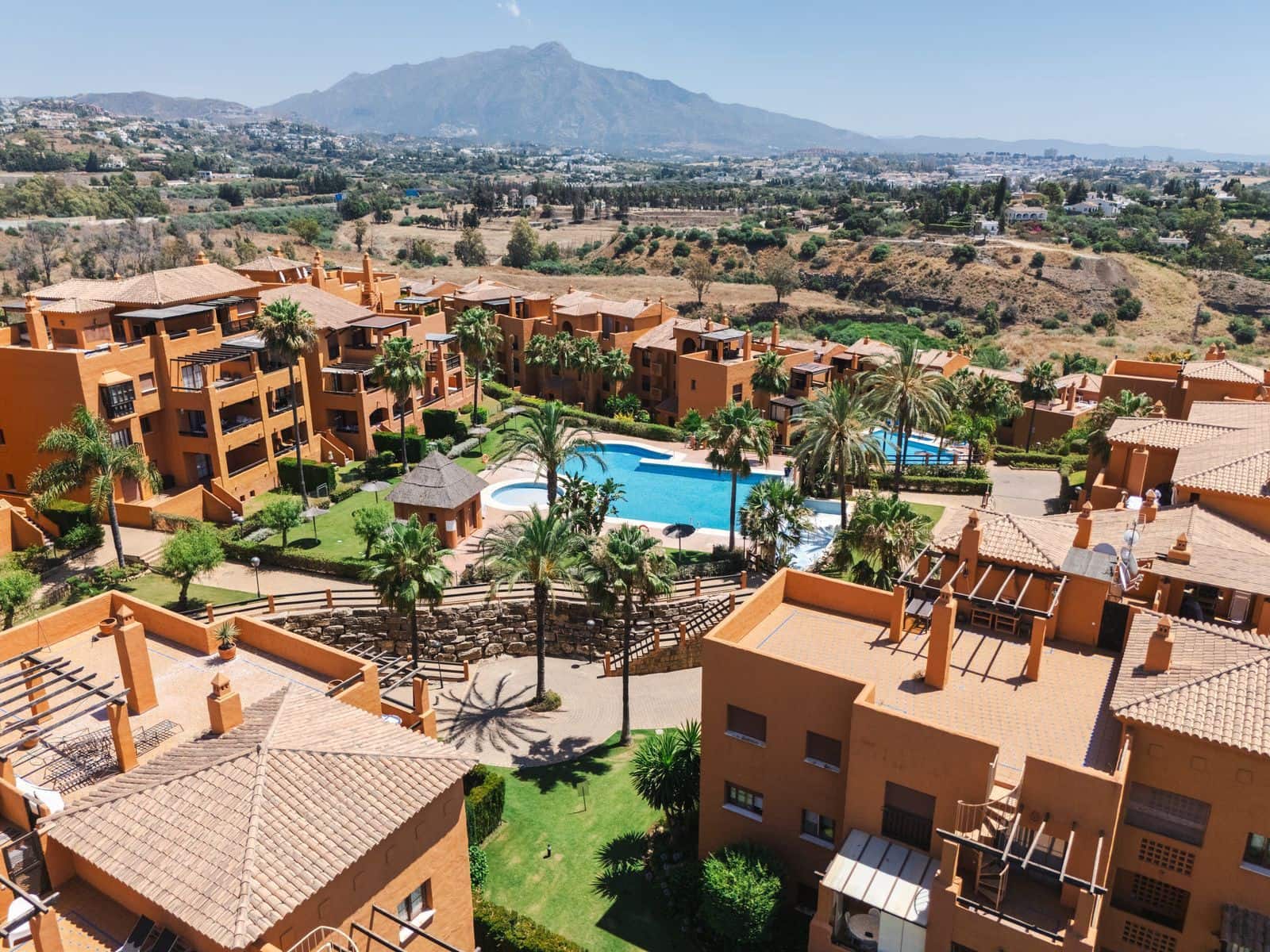 2 Zimmer Apartment zu verkaufen in Benahavis - 420.000 € (Ref: 9382102)