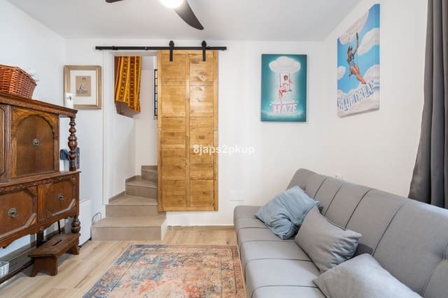 2 bedroom Townhouse for sale in Estepona - € 595,000 (Ref: 9382103)