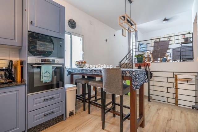 2 bedroom Townhouse for sale in Estepona - € 595,000 (Ref: 9382103)