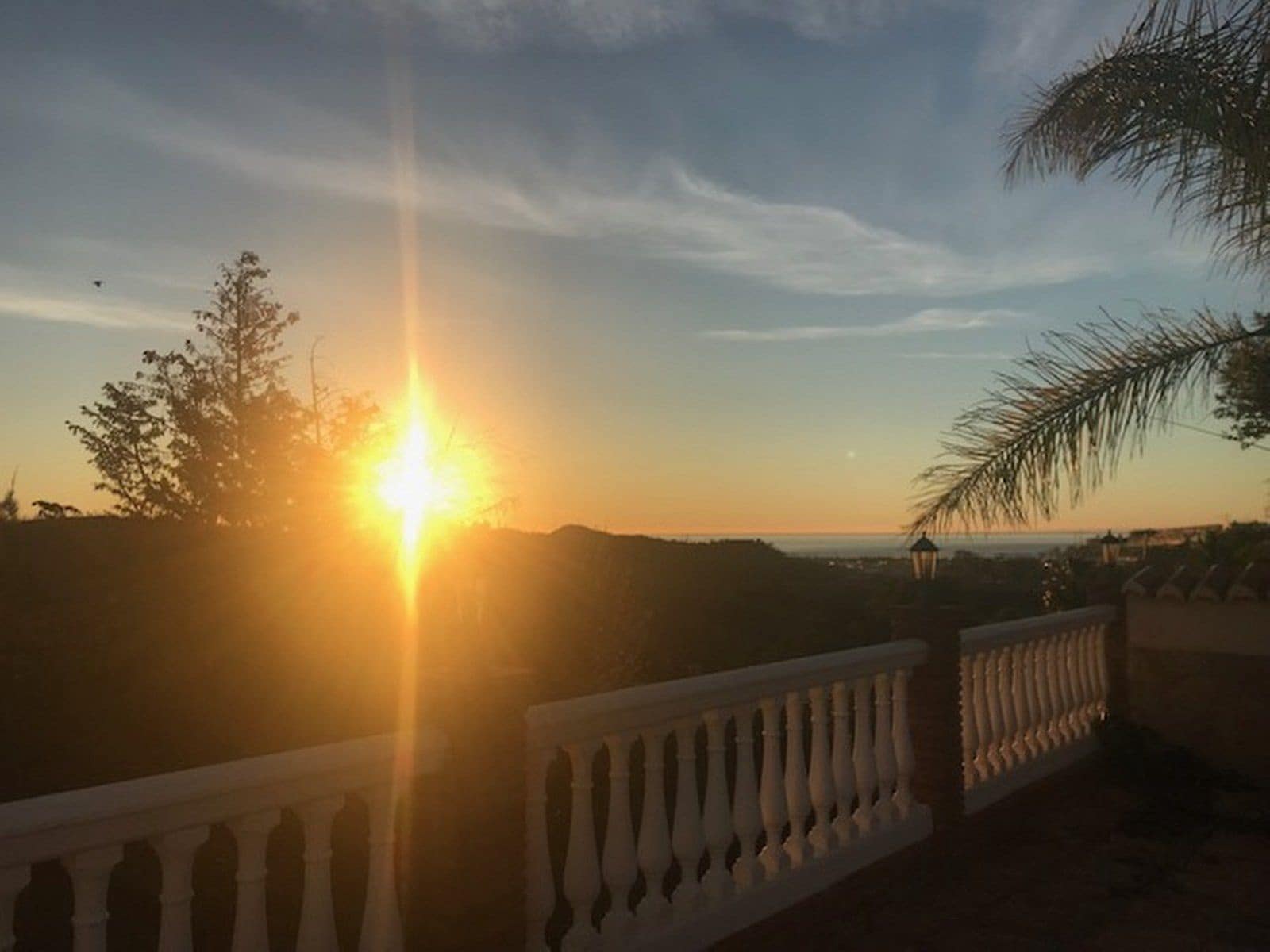 4 bedroom Villa for sale in La Cala de Mijas with pool garage - € 999,000 (Ref: 9406069)