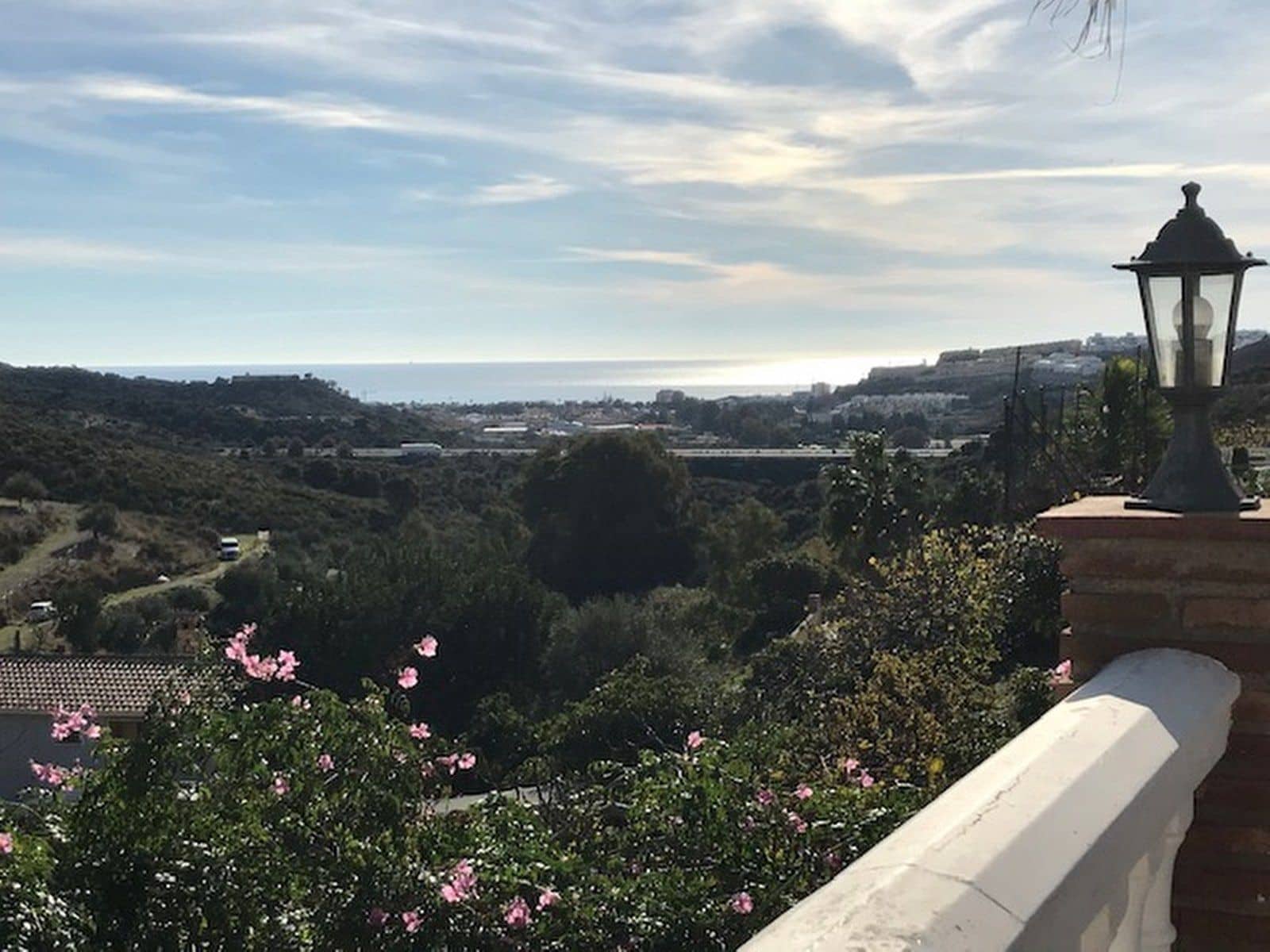 4 bedroom Villa for sale in La Cala de Mijas with pool garage - € 999,000 (Ref: 9406069)