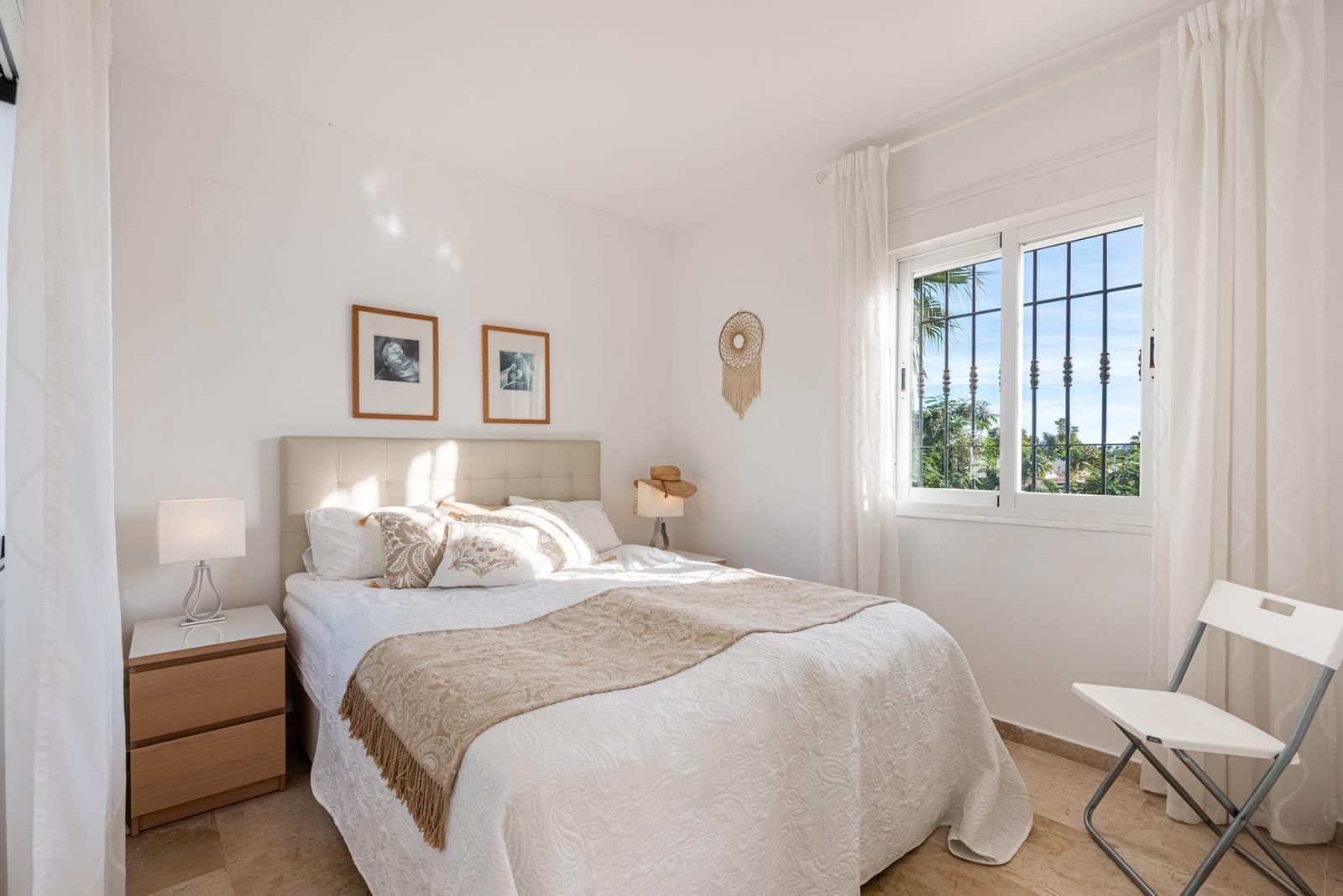 3 bedroom Penthouse for sale in Nueva Andalucia with pool - € 589,000 (Ref: 9424213)