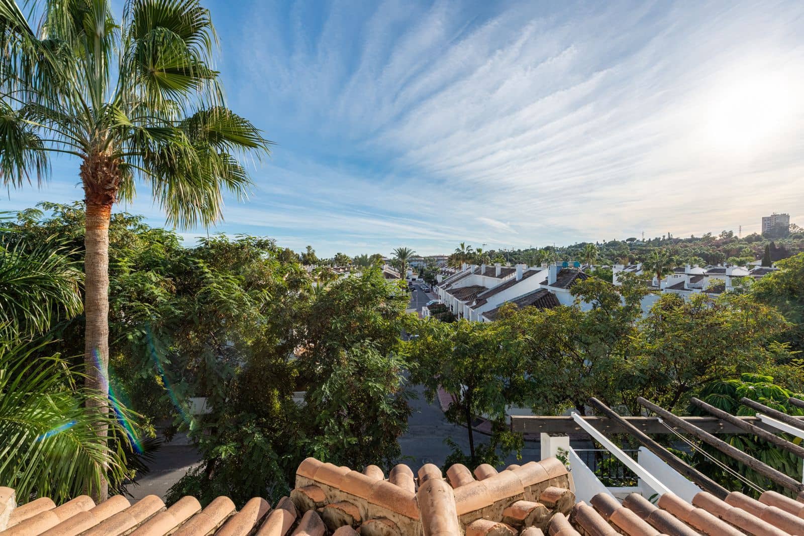 3 bedroom Penthouse for sale in Nueva Andalucia with pool - € 589,000 (Ref: 9424213)