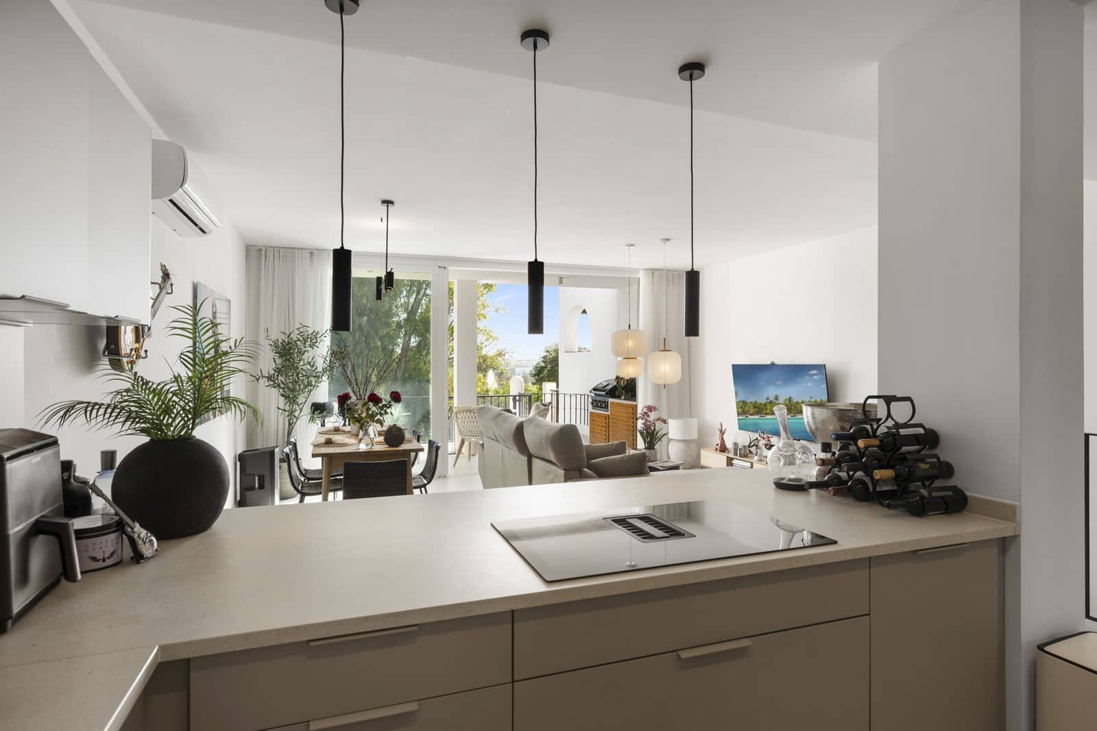 4 makuuhuone Omakotitalo myytävänä paikassa Marbella - 899 000 € (Ref: 9439021)