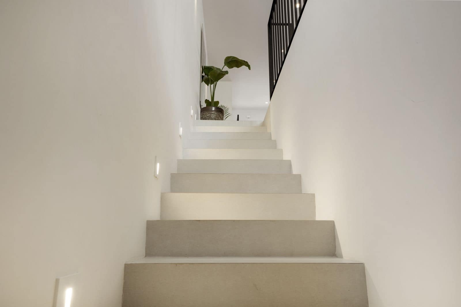 4 makuuhuone Omakotitalo myytävänä paikassa Marbella - 899 000 € (Ref: 9439021)