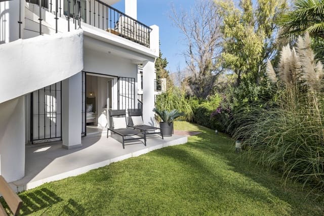 4 makuuhuone Omakotitalo myytävänä paikassa Marbella - 899 000 € (Ref: 9439021)