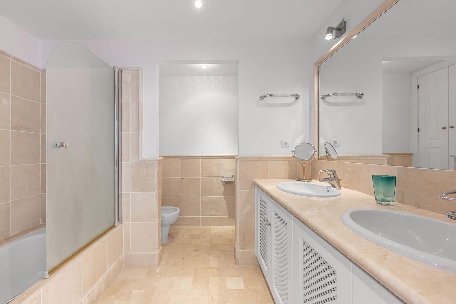 2 bedroom Penthouse for sale in Rio Real with pool - € 635,000 (Ref: 9439022)