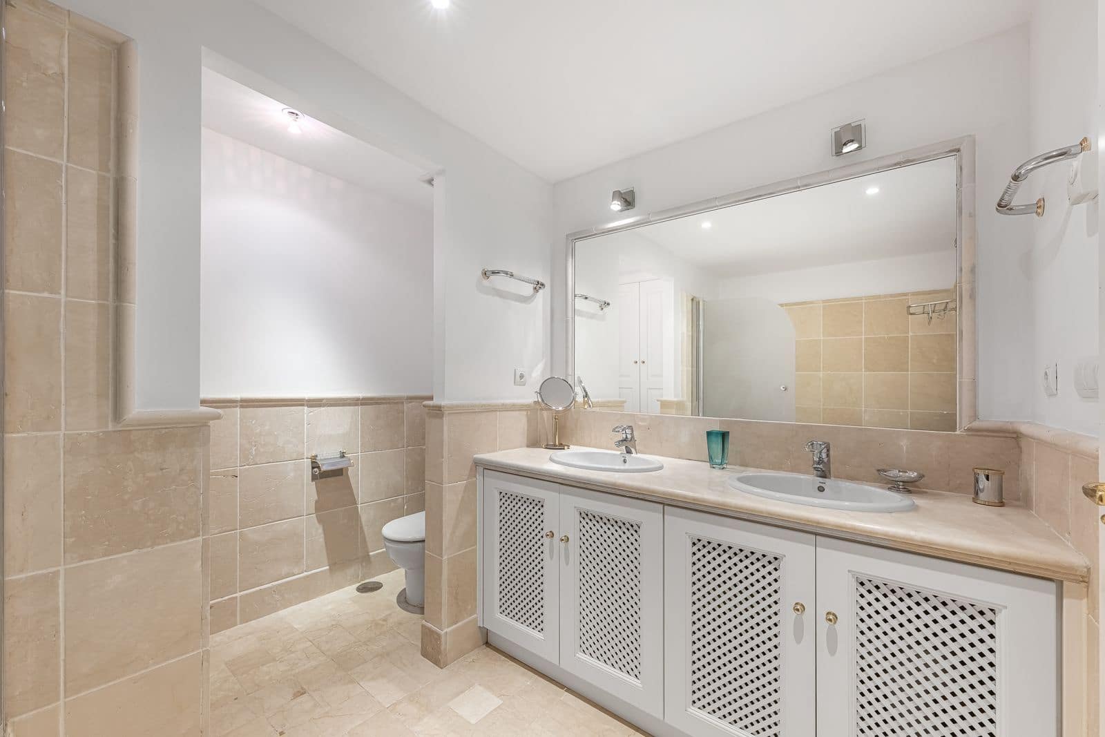 2 bedroom Penthouse for sale in Rio Real with pool - € 635,000 (Ref: 9439022)