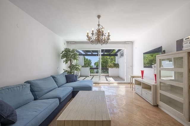 2 soveværelse Penthouse til salg i Río Real, Marbella med swimmingpool - € 635.000 (Ref: 9439022)