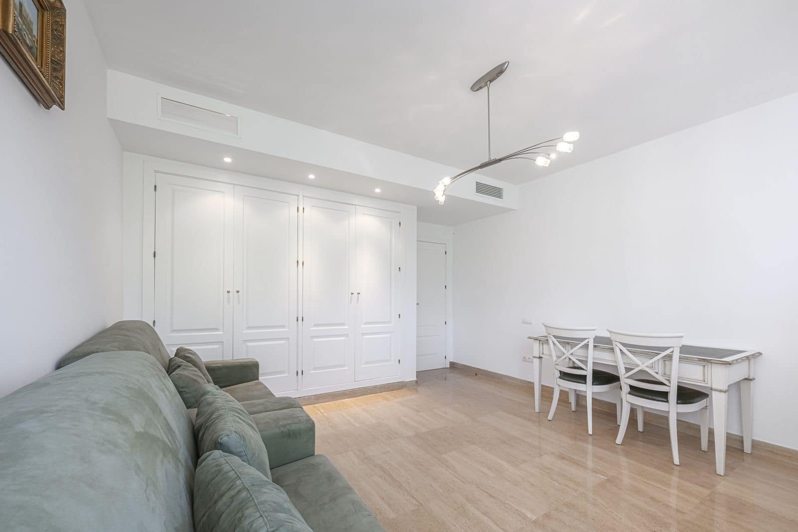 2 bedroom Penthouse for sale in Rio Real with pool - € 635,000 (Ref: 9439022)