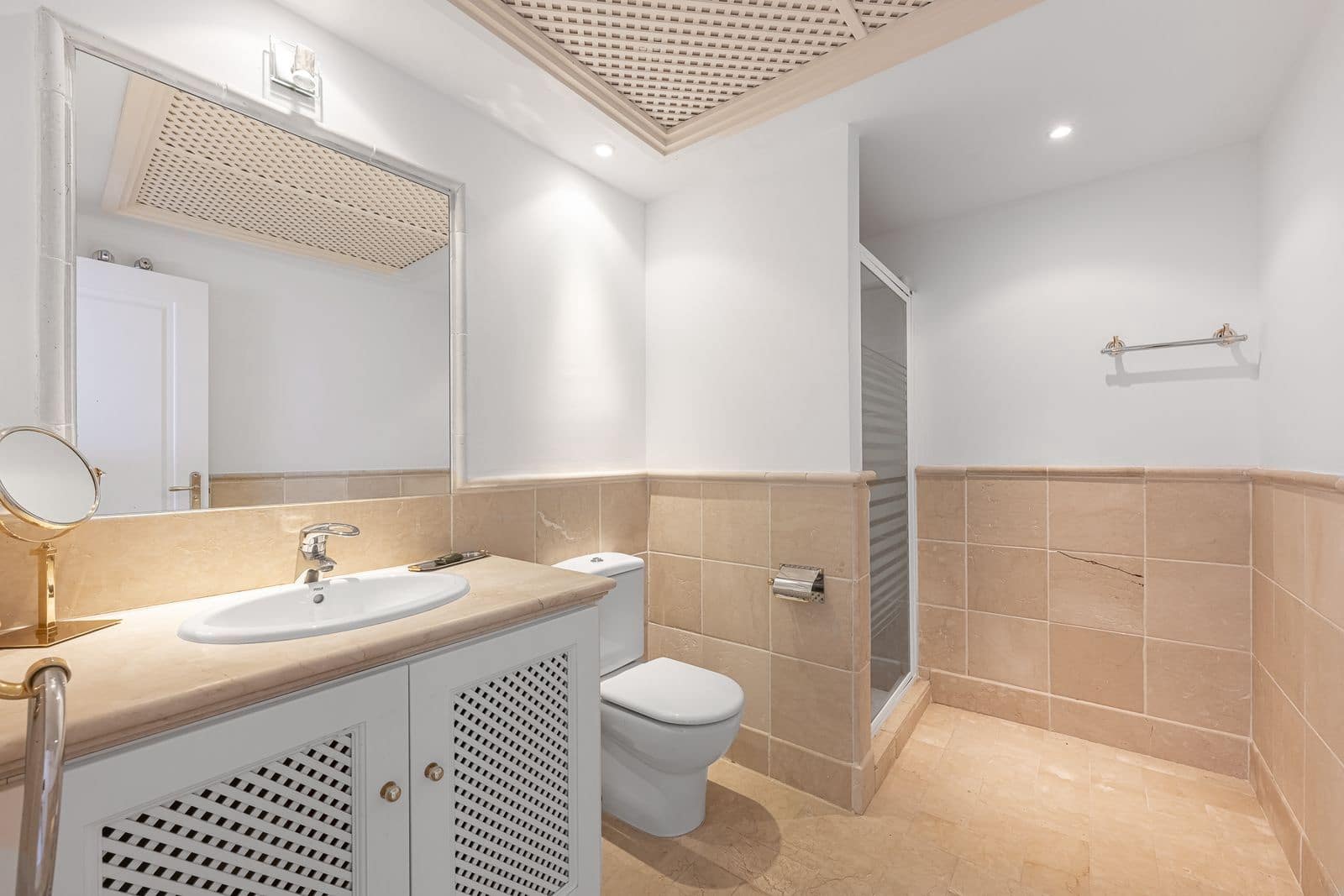 2 bedroom Penthouse for sale in Rio Real with pool - € 635,000 (Ref: 9439022)