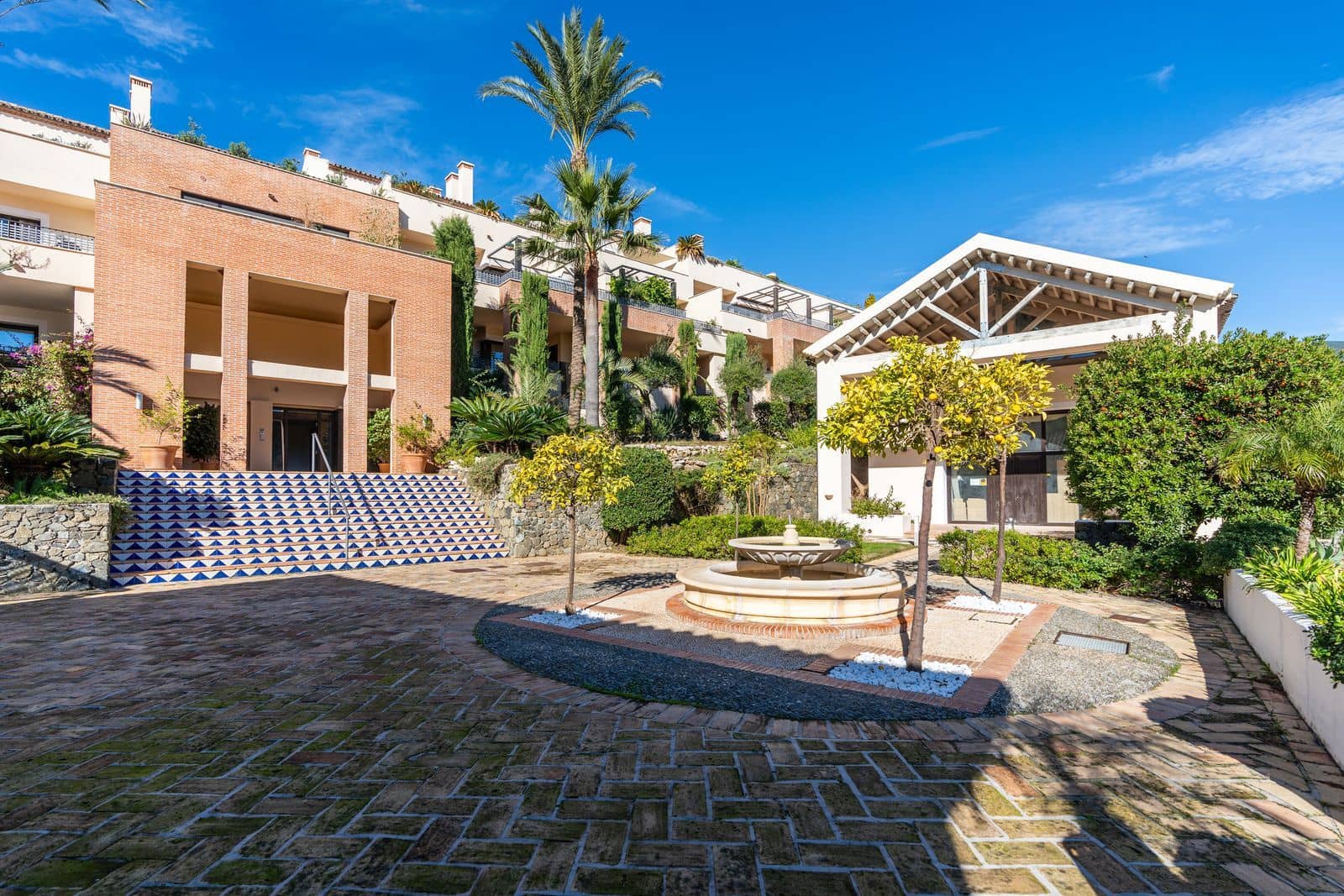 4 sovrum Hus till salu i Benahavis med garage - 695 000 € (Ref: 9450004)