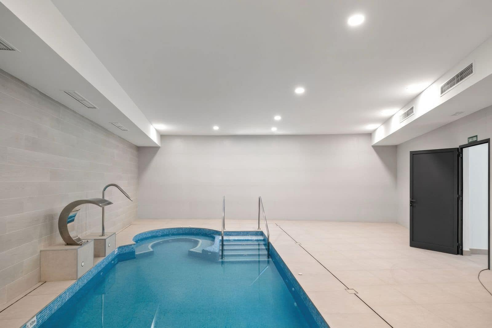 3 bedroom Apartment for sale in La Cala de Mijas with pool garage - € 739,000 (Ref: 9467911)