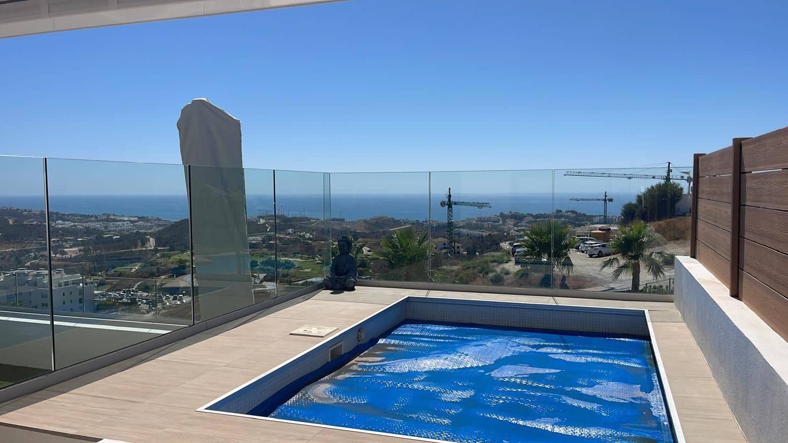 3 bedroom Apartment for sale in La Cala de Mijas with pool garage - € 739,000 (Ref: 9467911)