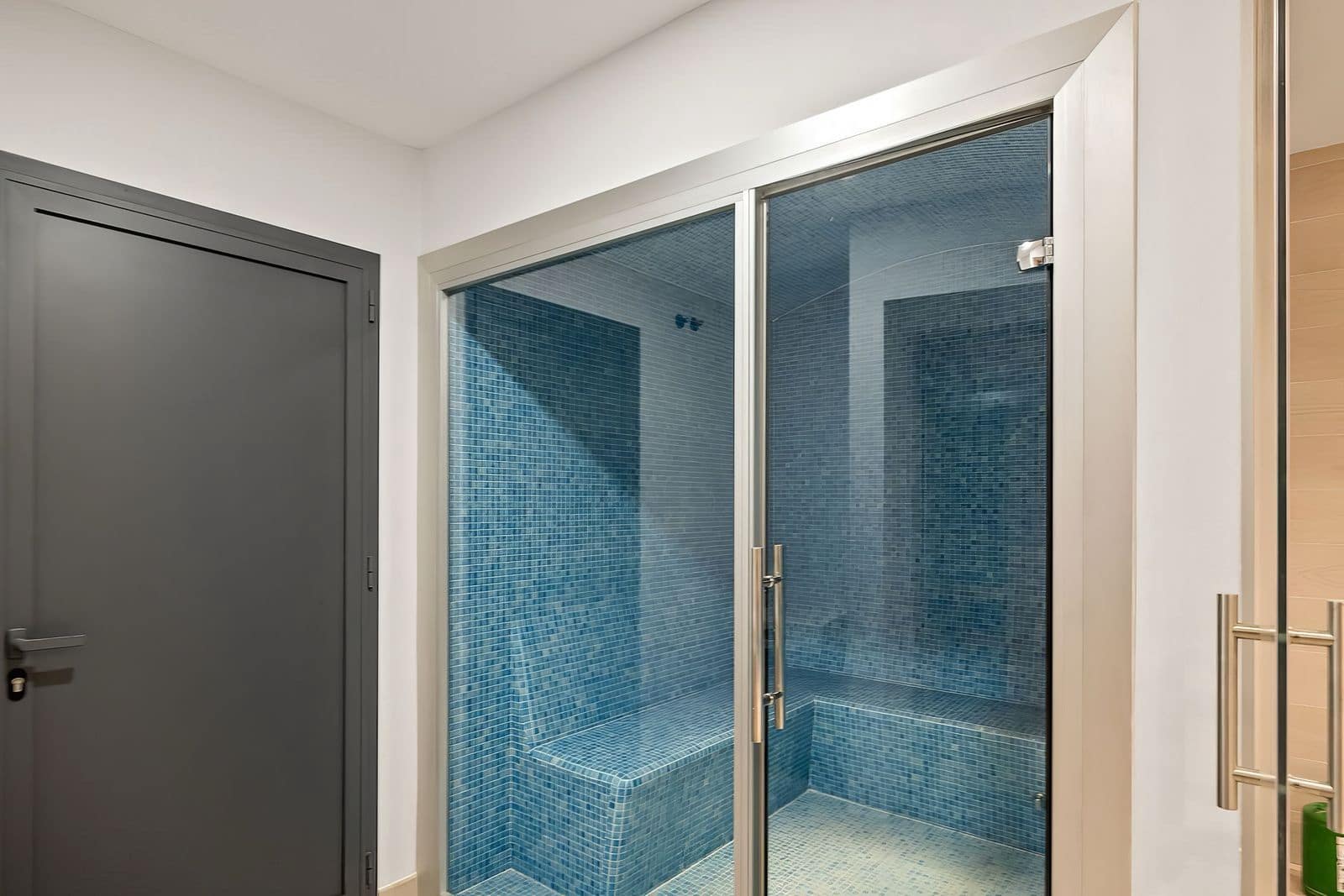 3 bedroom Apartment for sale in La Cala de Mijas with pool garage - € 739,000 (Ref: 9467911)