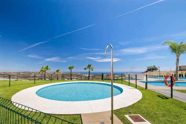 3 bedroom Apartment for sale in La Cala de Mijas, Mijas with pool garage - € 739,000 (Ref: 9467911)