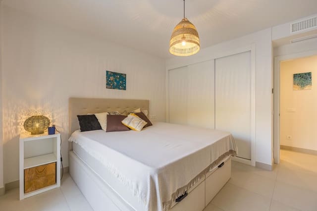 3 bedroom Apartment for sale in La Cala de Mijas, Mijas with pool garage - € 739,000 (Ref: 9467911)