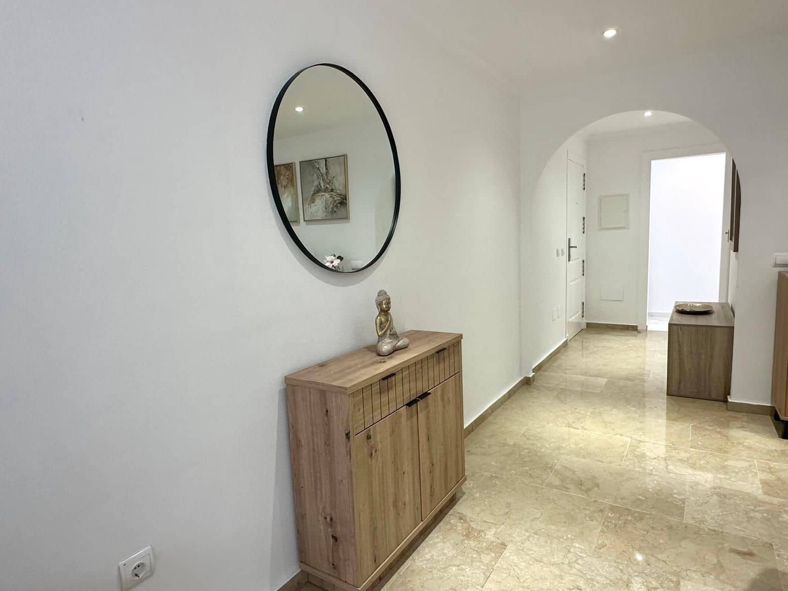 2 makuuhuone Huoneisto myytävänä paikassa Golden Mile - 580 000 € (Ref: 9488032)