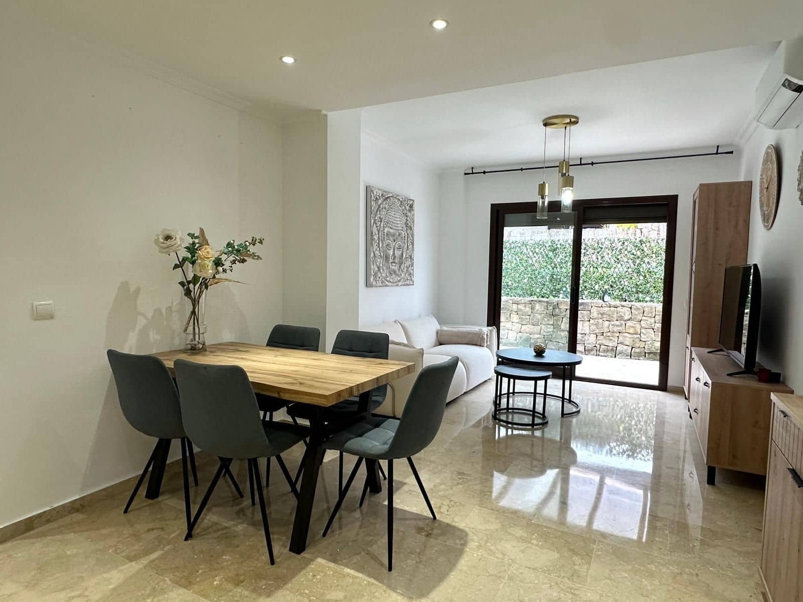 2 makuuhuone Huoneisto myytävänä paikassa Golden Mile - 580 000 € (Ref: 9488032)