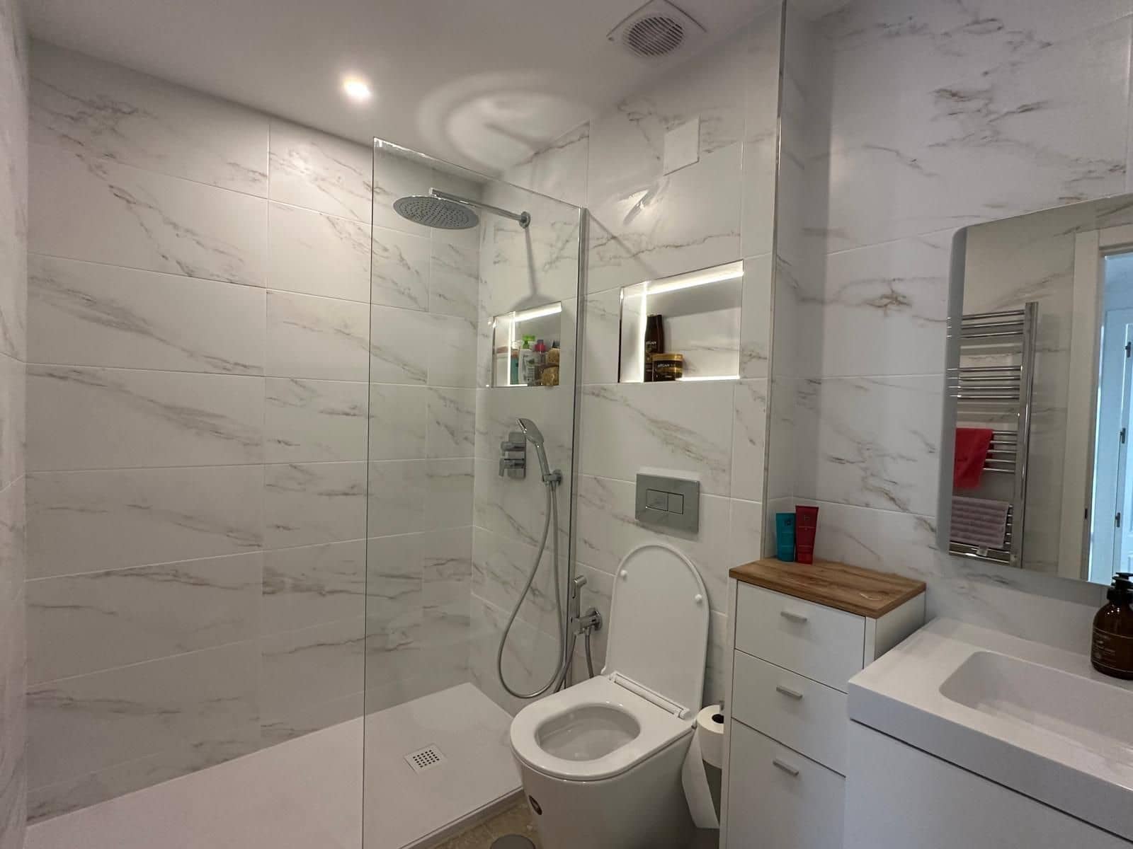 2 makuuhuone Huoneisto myytävänä paikassa Golden Mile - 580 000 € (Ref: 9488032)