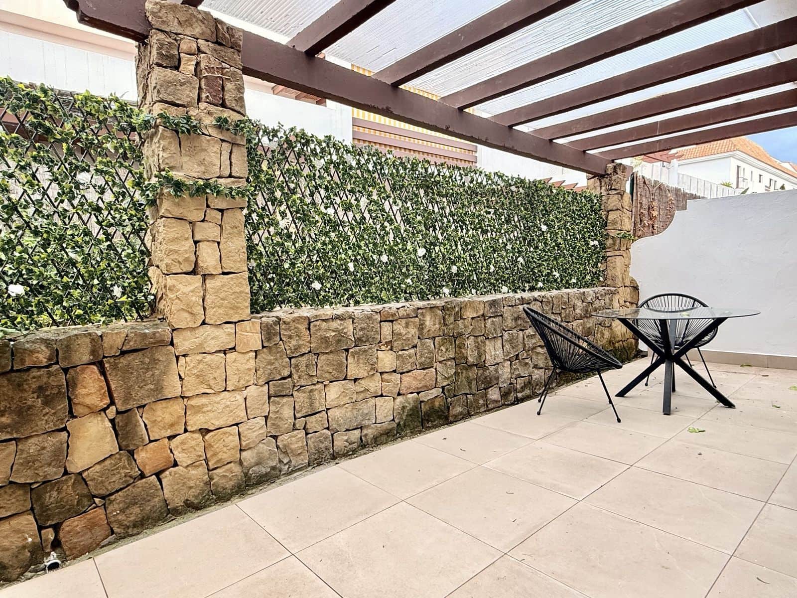 2 bedroom Apartment for sale in Golden Mile with garage - € 569,000 (Ref: 9488032)