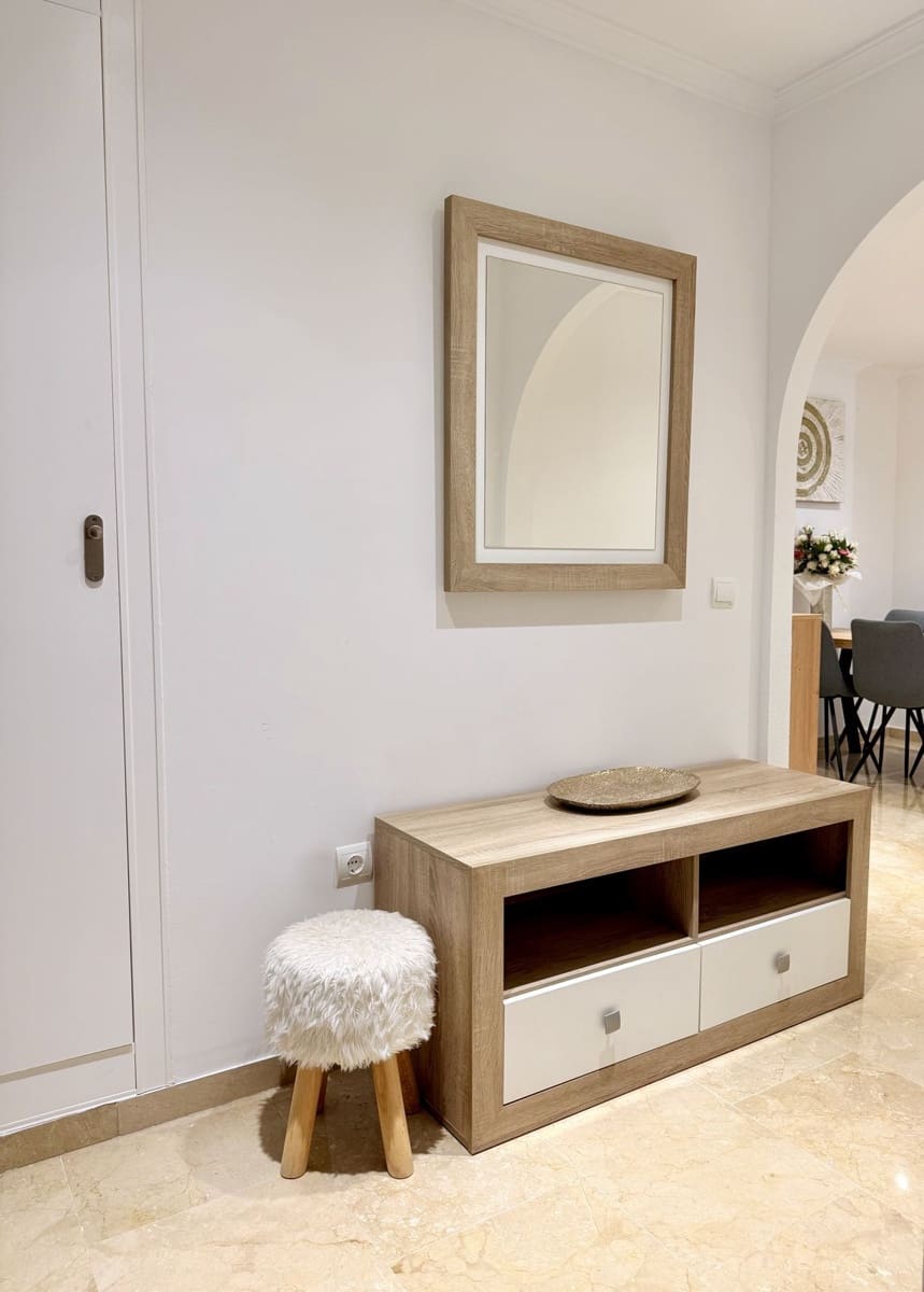 Apartamento de 2 habitaciones en Golden Mile en venta con piscina garaje - 549.000 € (Ref: 9488032)