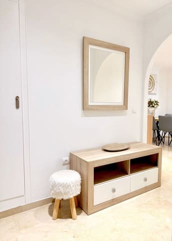 2 sypialnia Apartament na sprzedaż w Golden Mile, Marbella z basenem garażem - 549 000 € (Ref: 9488032)