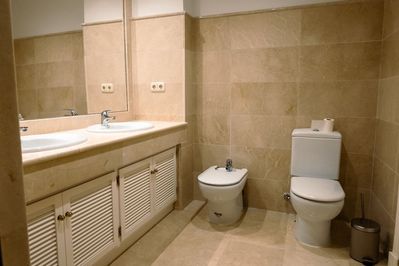 3 bedroom Semi-detached Villa for sale in Elviria - € 1,800,000 (Ref: 9488571)