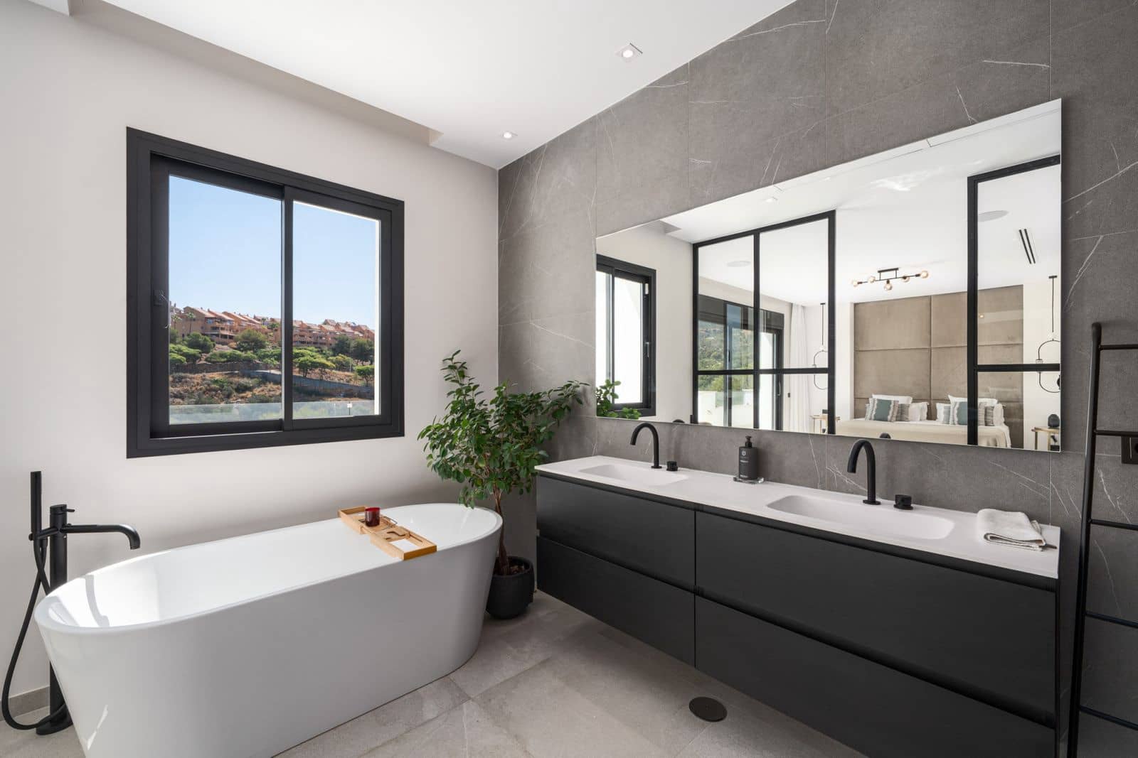 5 chambre Villa/Maison à vendre à Elviria avec piscine - 2 999 000 € (Ref: 9547389)