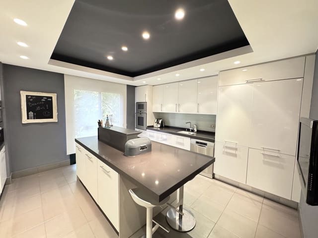 3 sovrum Takvåning till salu i Monte Halcones, Benahavís - 980 000 € (Ref: 9567865)